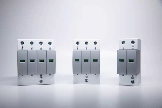 낮은 전압 275-420V 20KA-60KA 서지 차단 장치 다양한 색상
